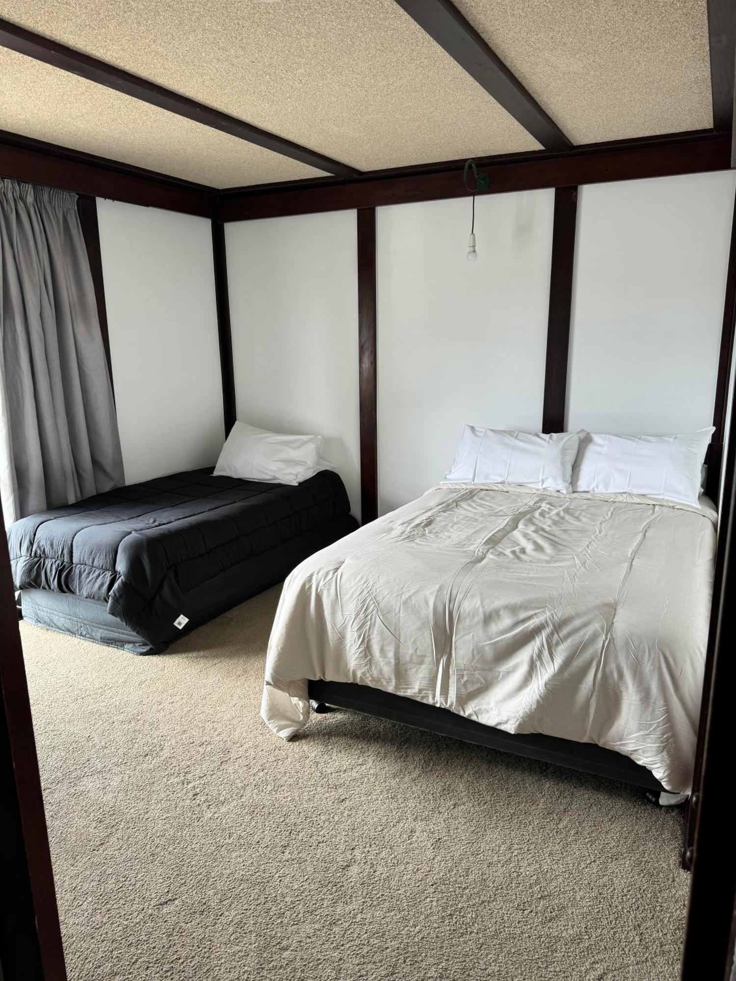 Tokaanu Hotel Экстерьер фото